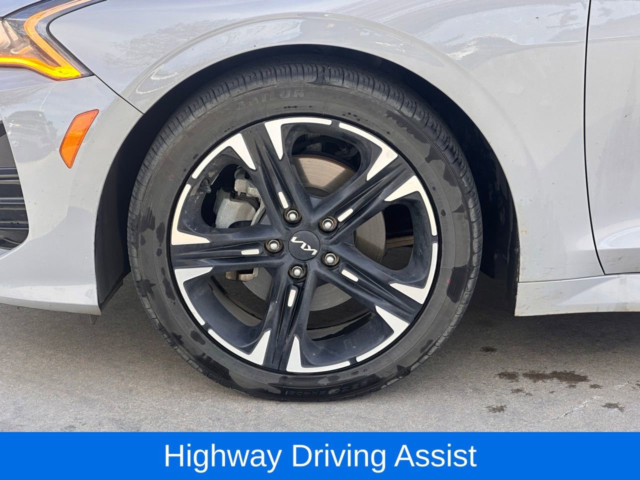 Used 2023 Kia K5 GT-Line image 9