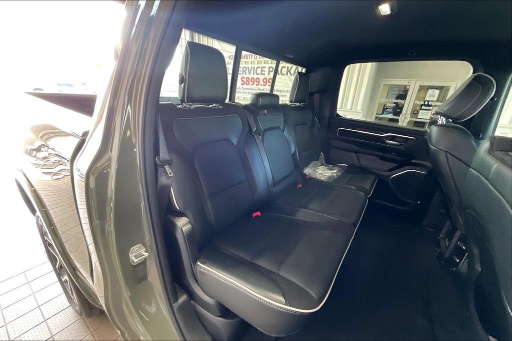 Used 2026 RAM 1500 Laramie AWD/4WD image 15