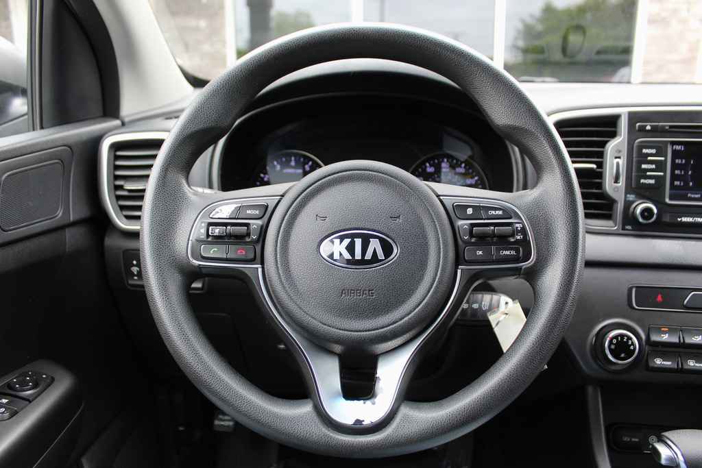 Used 2019 Kia Sportage LX AWD/4WD image 15
