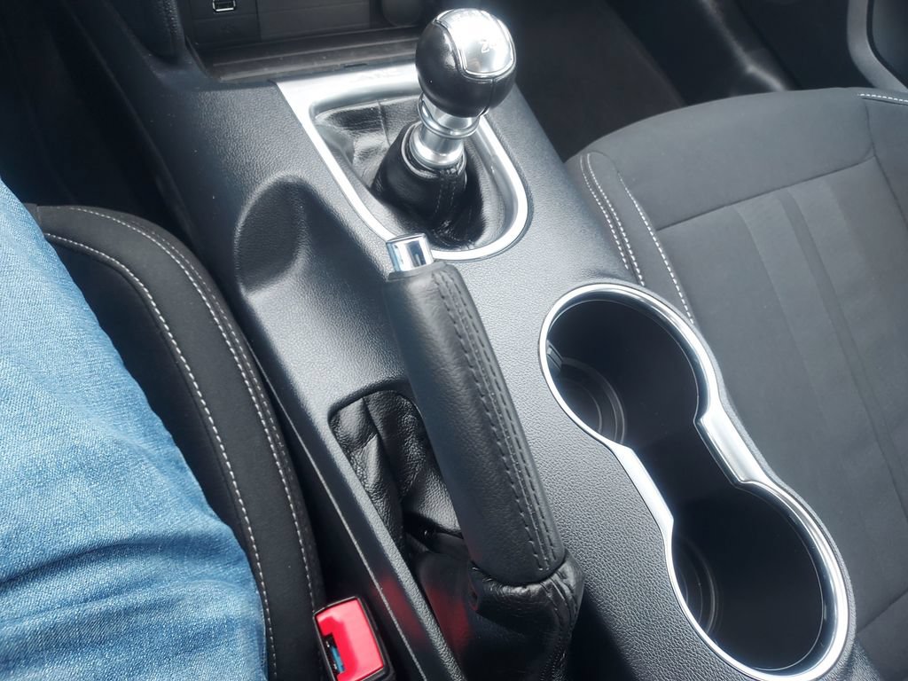 Used 2021 Ford Mustang GT RWD image 16