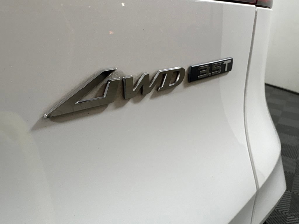 Used 2023 Genesis GV70 3.5T Sport w/ Sport Prestige Package AWD/4WD image 11