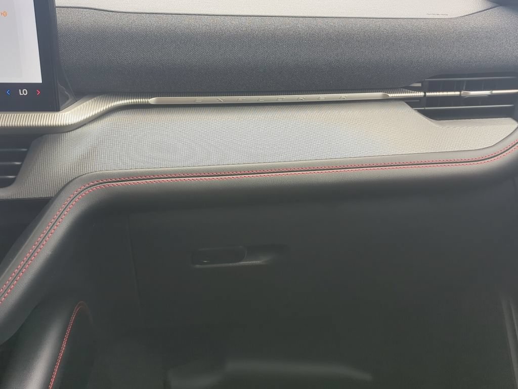 Certified 2025 Ford Explorer ST AWD/4WD image 21