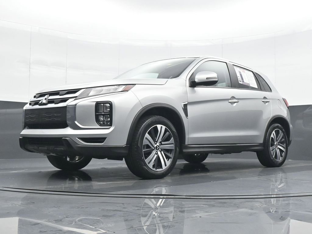 Used 2024 Mitsubishi Outlander Sport SE image 17