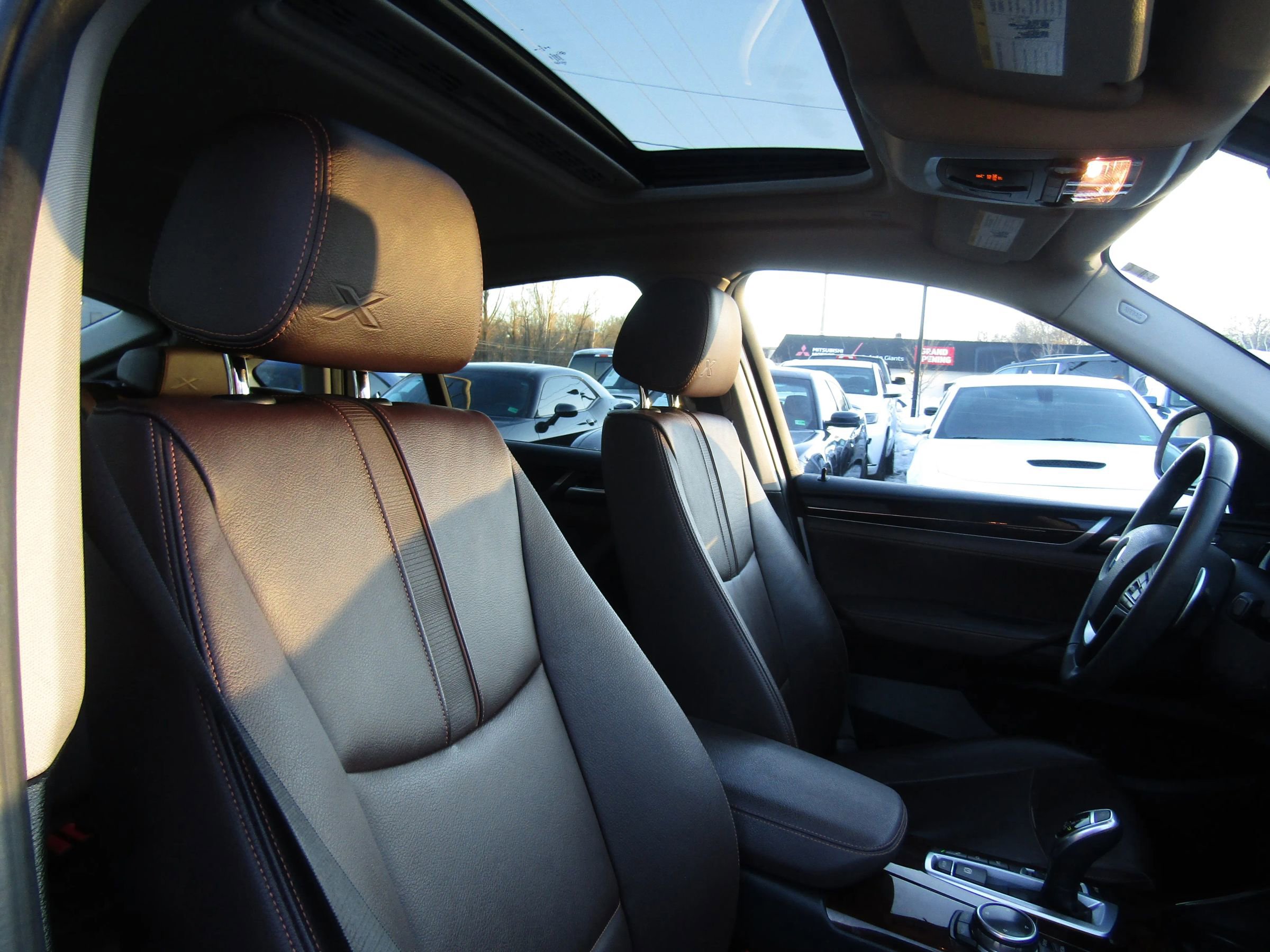 Used 2015 BMW X4 xDrive28i image 11