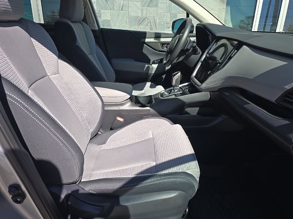 Used 2025 Subaru Outback Premium w/ Tech Package 1 image 32