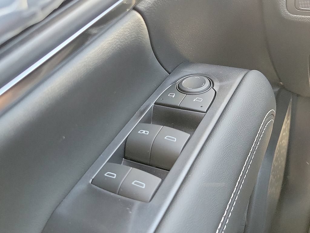 New 2027 GMC Terrain Elevation w/ LPO, Floor Liner Package FWD image 14