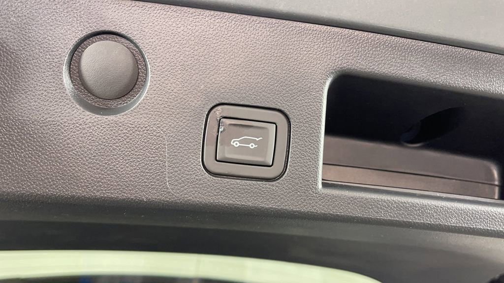 New 2025 Chevrolet Equinox ACTIV image 35