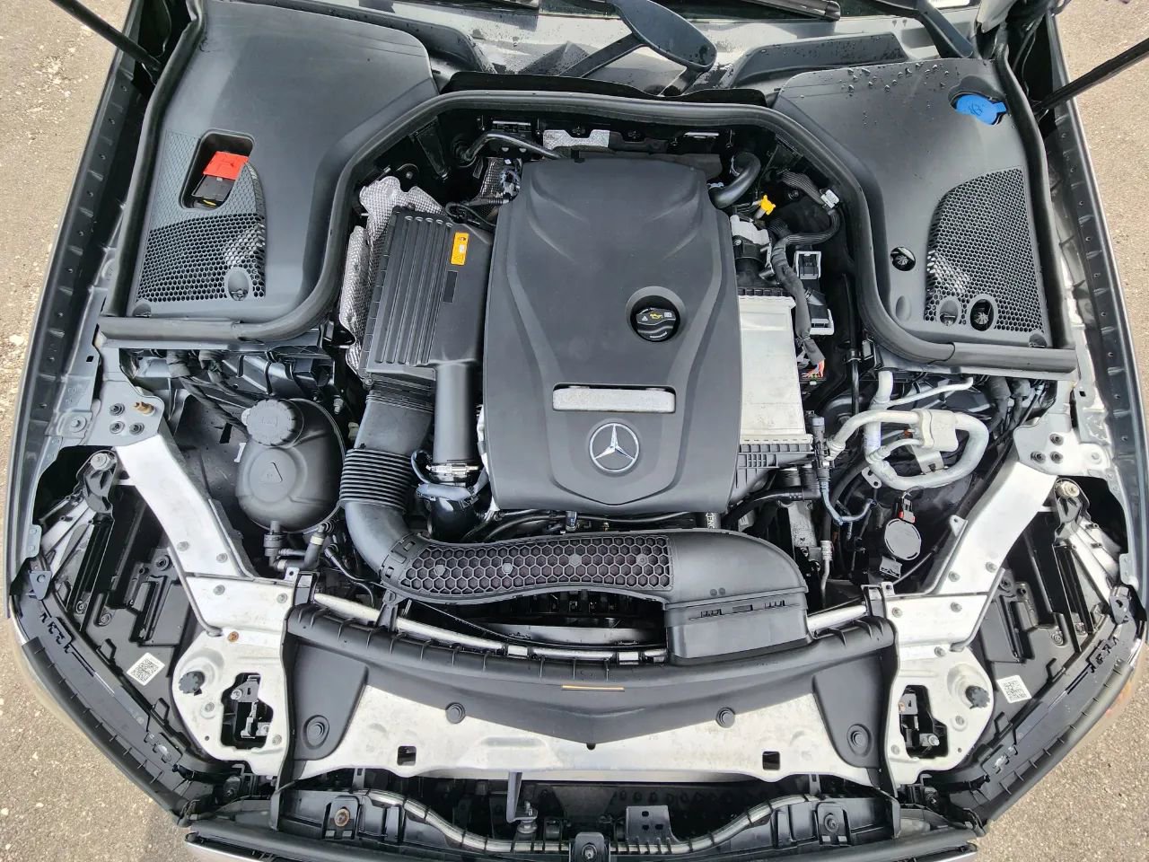 Used 2018 Mercedes-Benz E 300 4MATIC w/ Premium 1 Package image 26