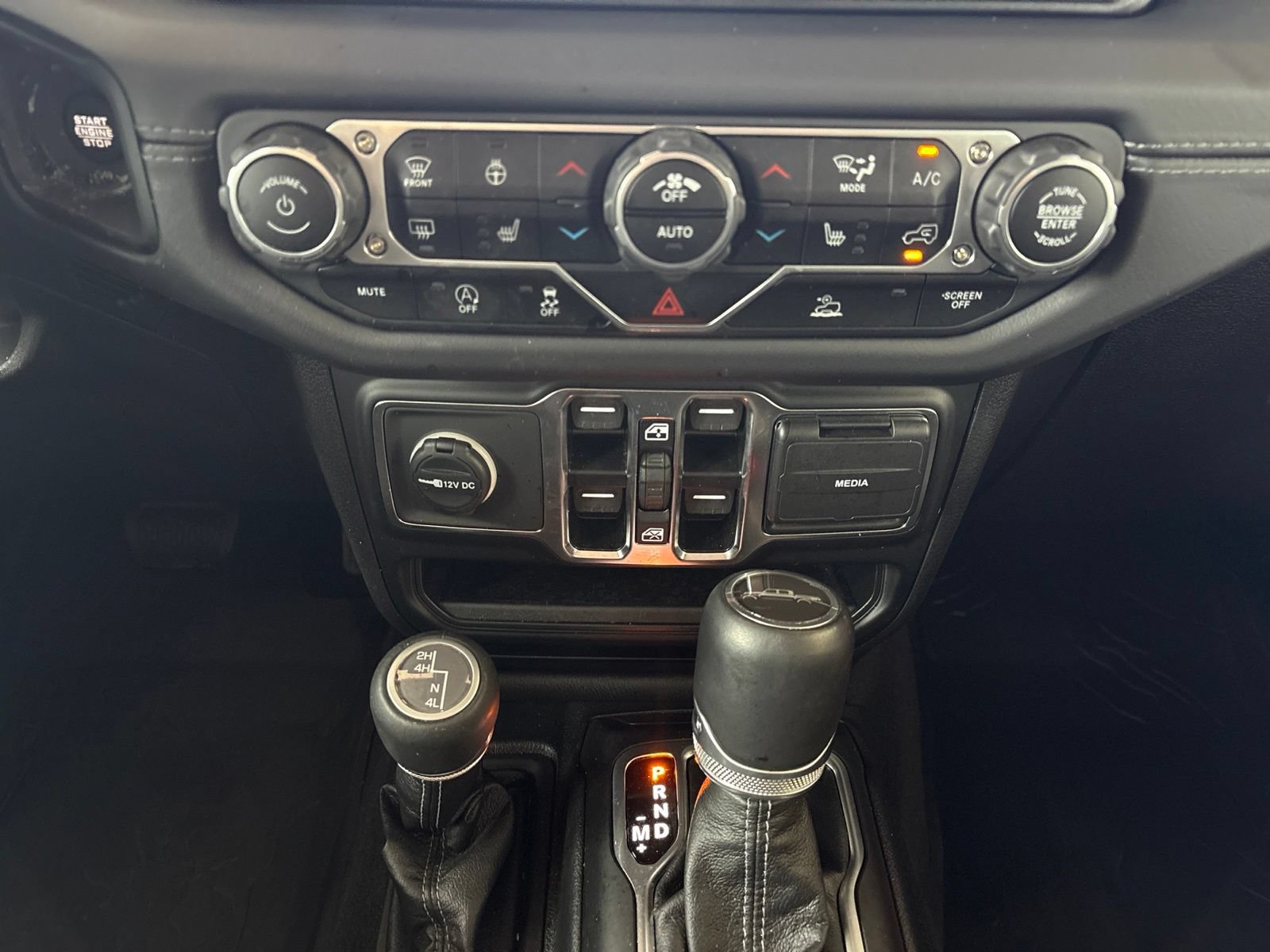 Used 2024 Jeep Gladiator Sport AWD/4WD image 24
