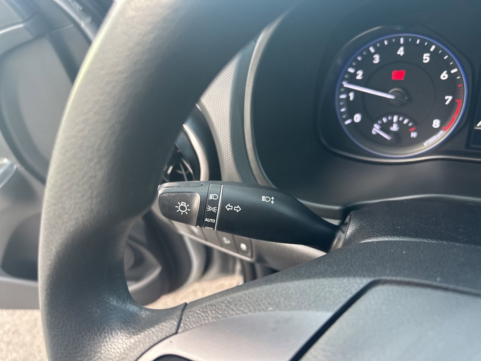 Used 2023 Hyundai Kona SEL image 18