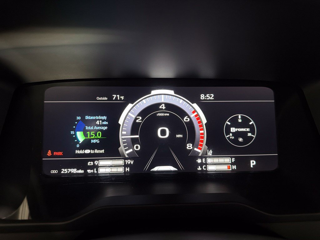 Used 2024 Toyota Tundra Limited AWD/4WD image 22