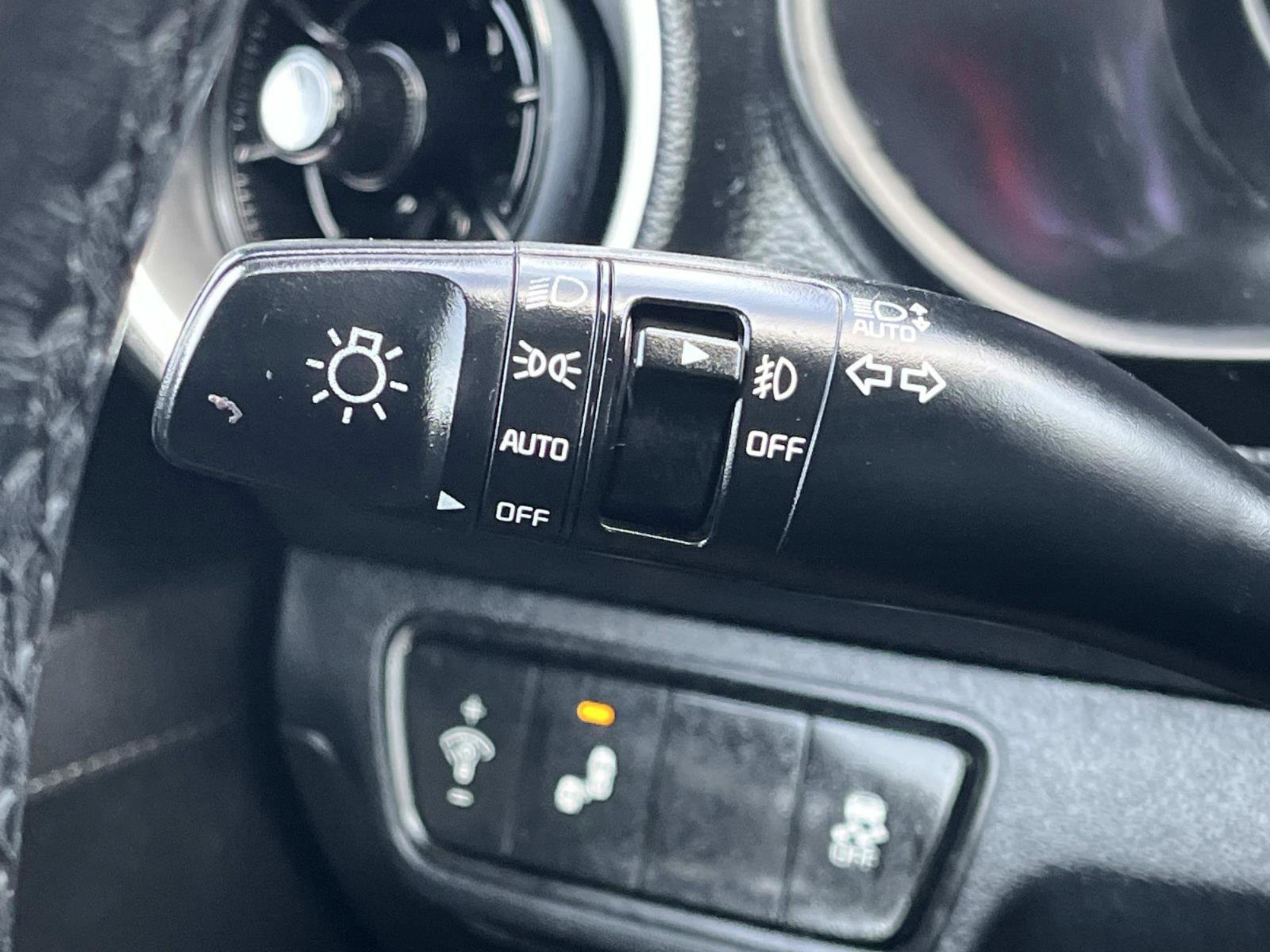 Used 2022 Kia Forte GT-Line image 29