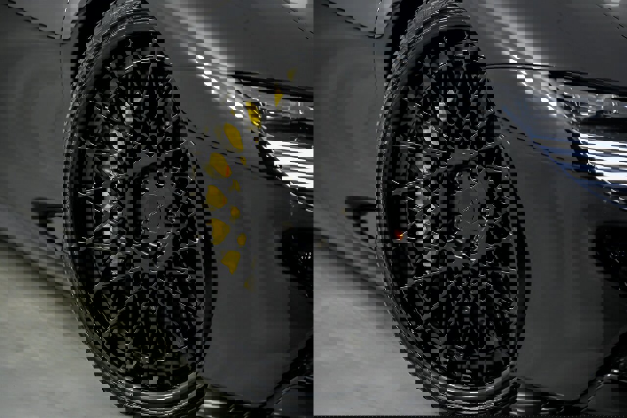 Used 2022 Ferrari SF90 Stradale image 4