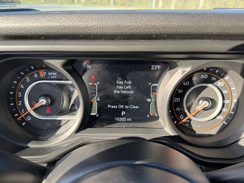 Used 2024 Jeep Gladiator Sport image 24