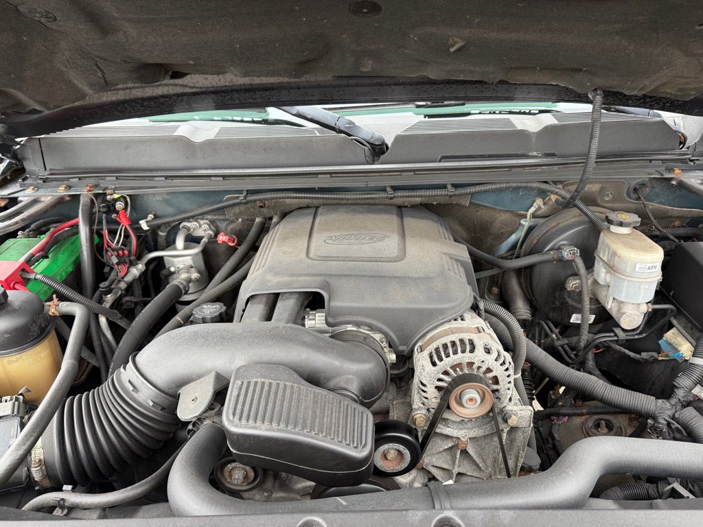 Used 2010 Chevrolet Silverado 1500 LT AWD/4WD image 14