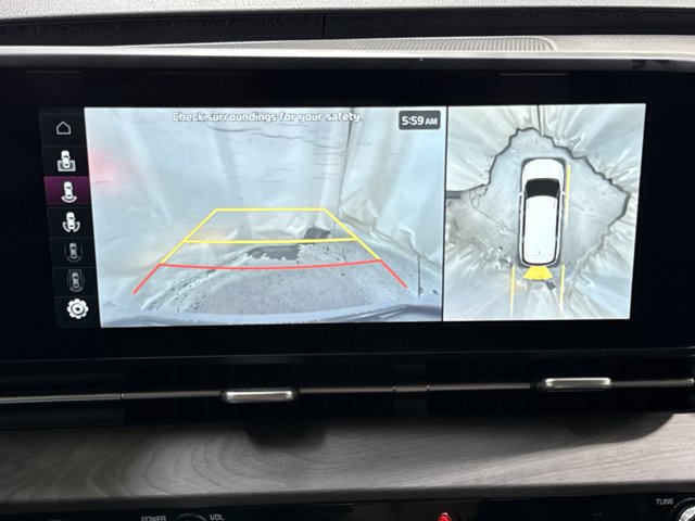 Certified 2024 Kia Carnival SX FWD image 23