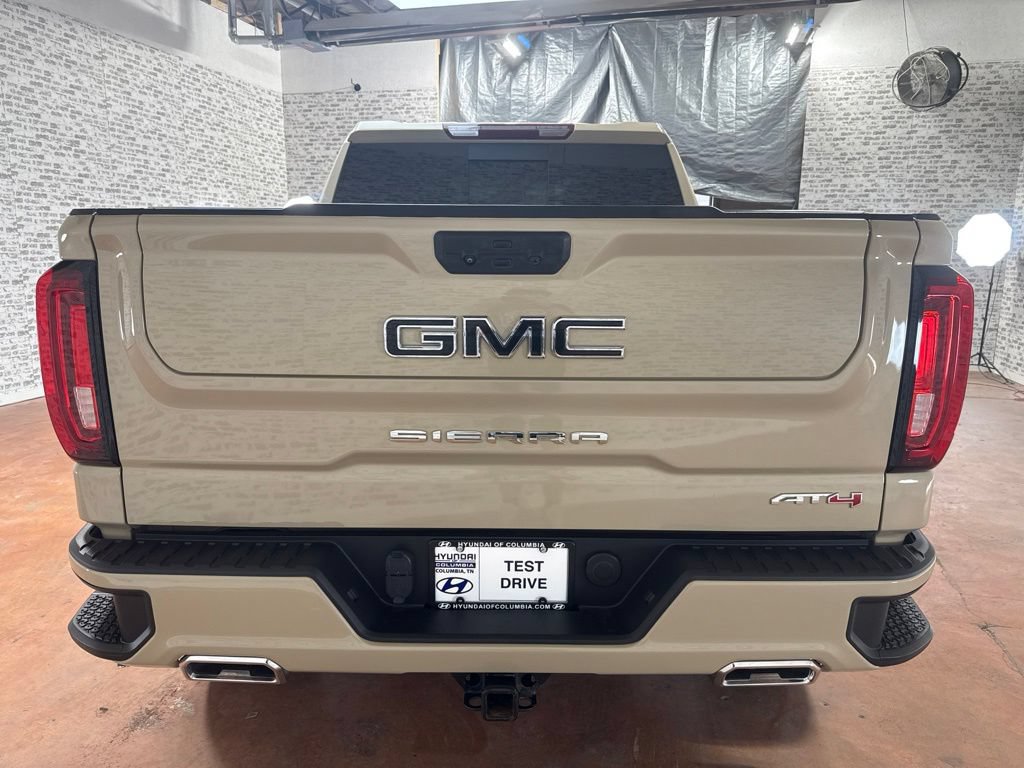 Used 2022 GMC Sierra 1500 AT4 w/ AT4 Preferred Package AWD/4WD image 6