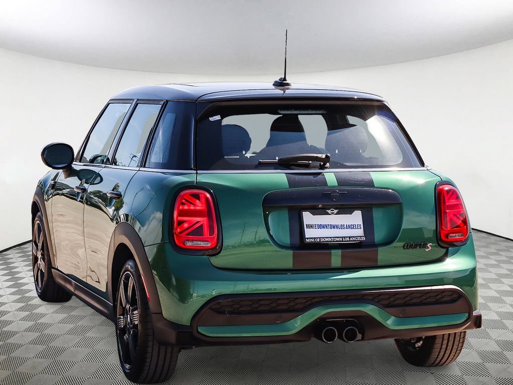 Used 2024 MINI Cooper S FWD image 8