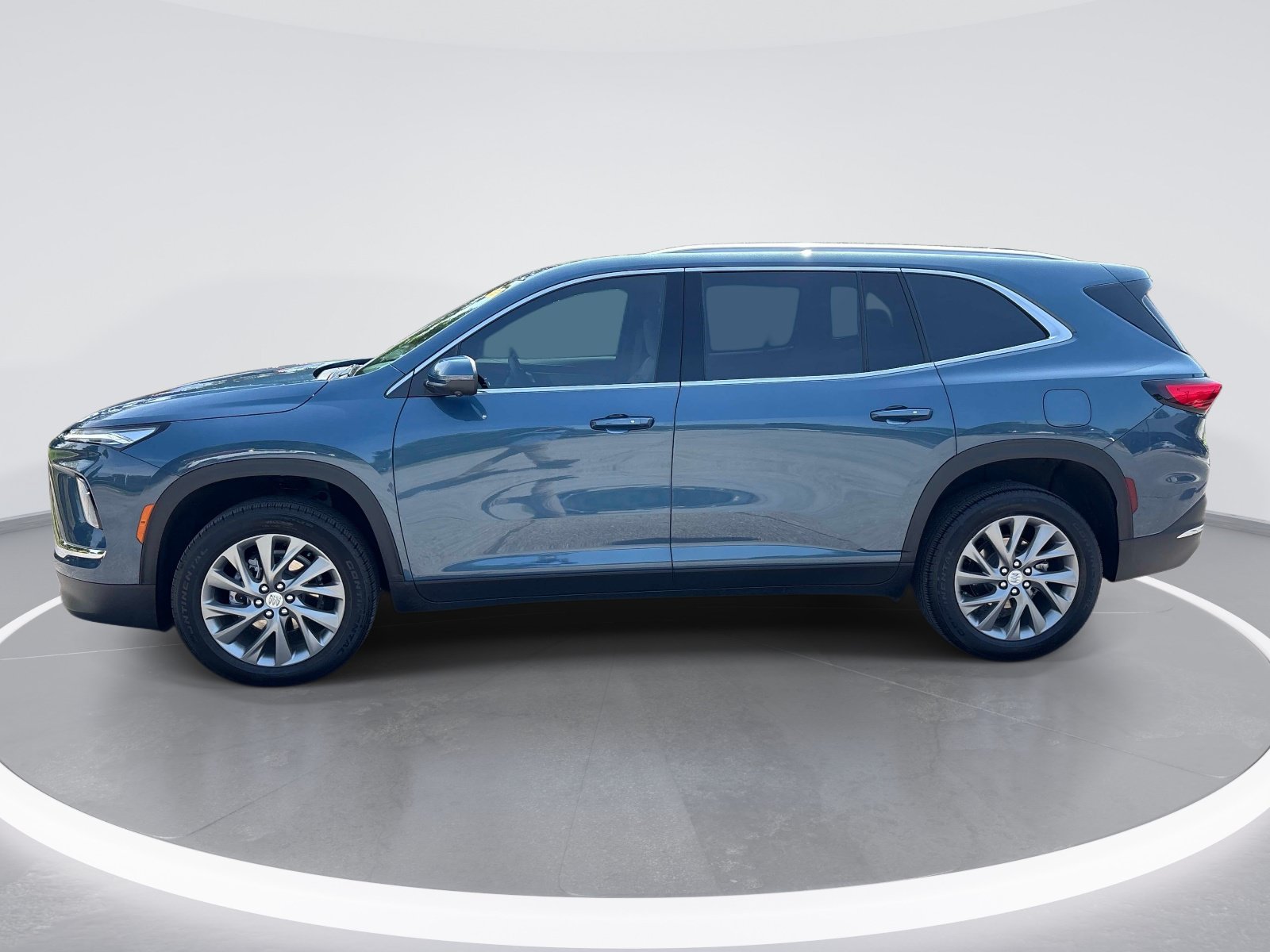 Used 2026 Buick Enclave Preferred w/ Power Package FWD image 5
