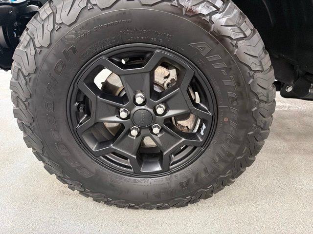 Used 2023 Jeep Wrangler Unlimited Rubicon 4xe AWD/4WD image 28