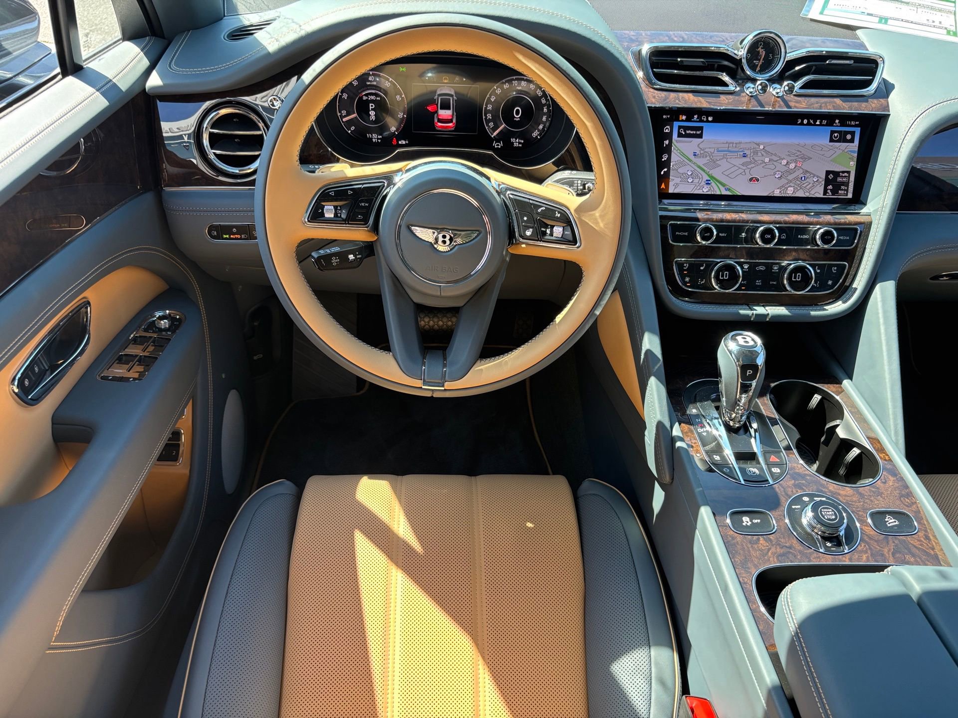 New 2025 Bentley Bentayga Extended Wheelbase image 18