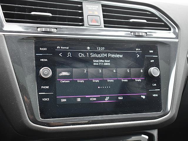 Used 2022 Volkswagen Tiguan SEL R-Line image 16