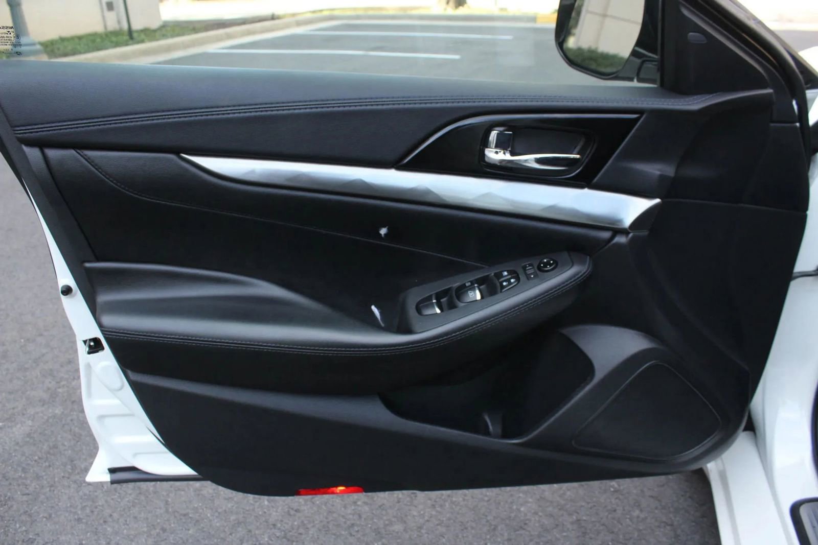 Used 2020 Nissan Maxima 3.5 S w/ Floor Mat Group FWD image 15