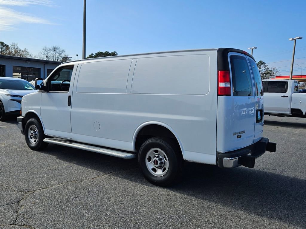 Used 2023 GMC Savana 2500 w/ Driver Convenience Package image 4