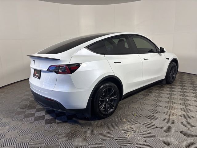 Used 2023 Tesla Model Y Long Range image 6