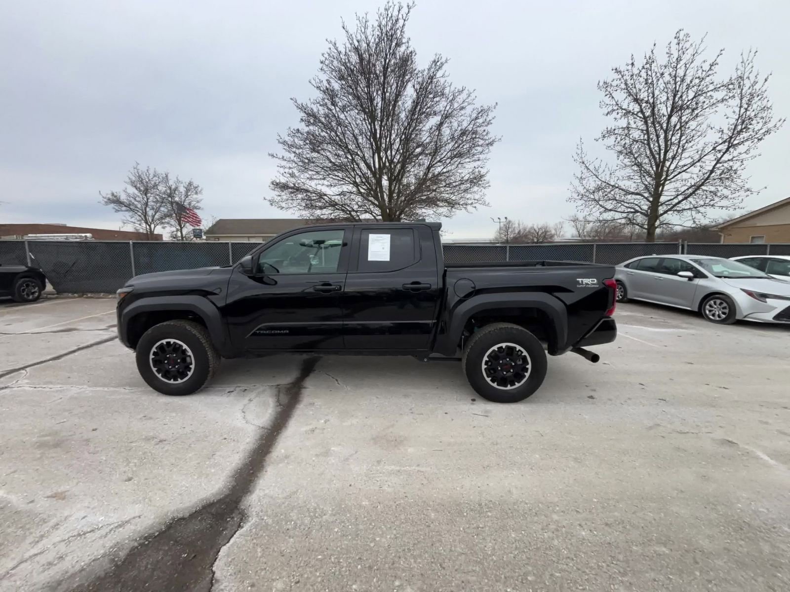 Used 2025 Toyota Tacoma SR image 16