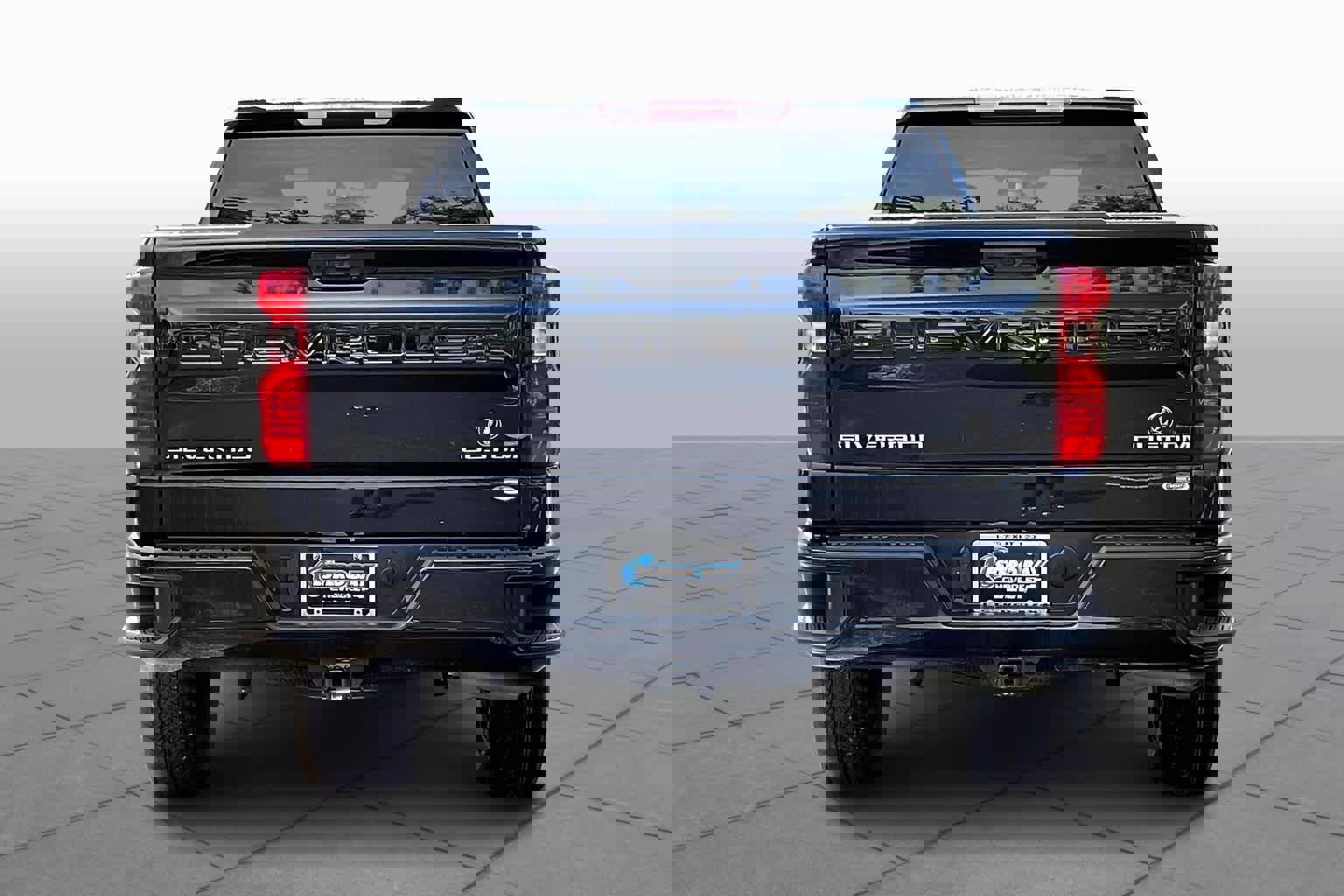 Used 2023 Chevrolet Silverado 1500 Custom image 5