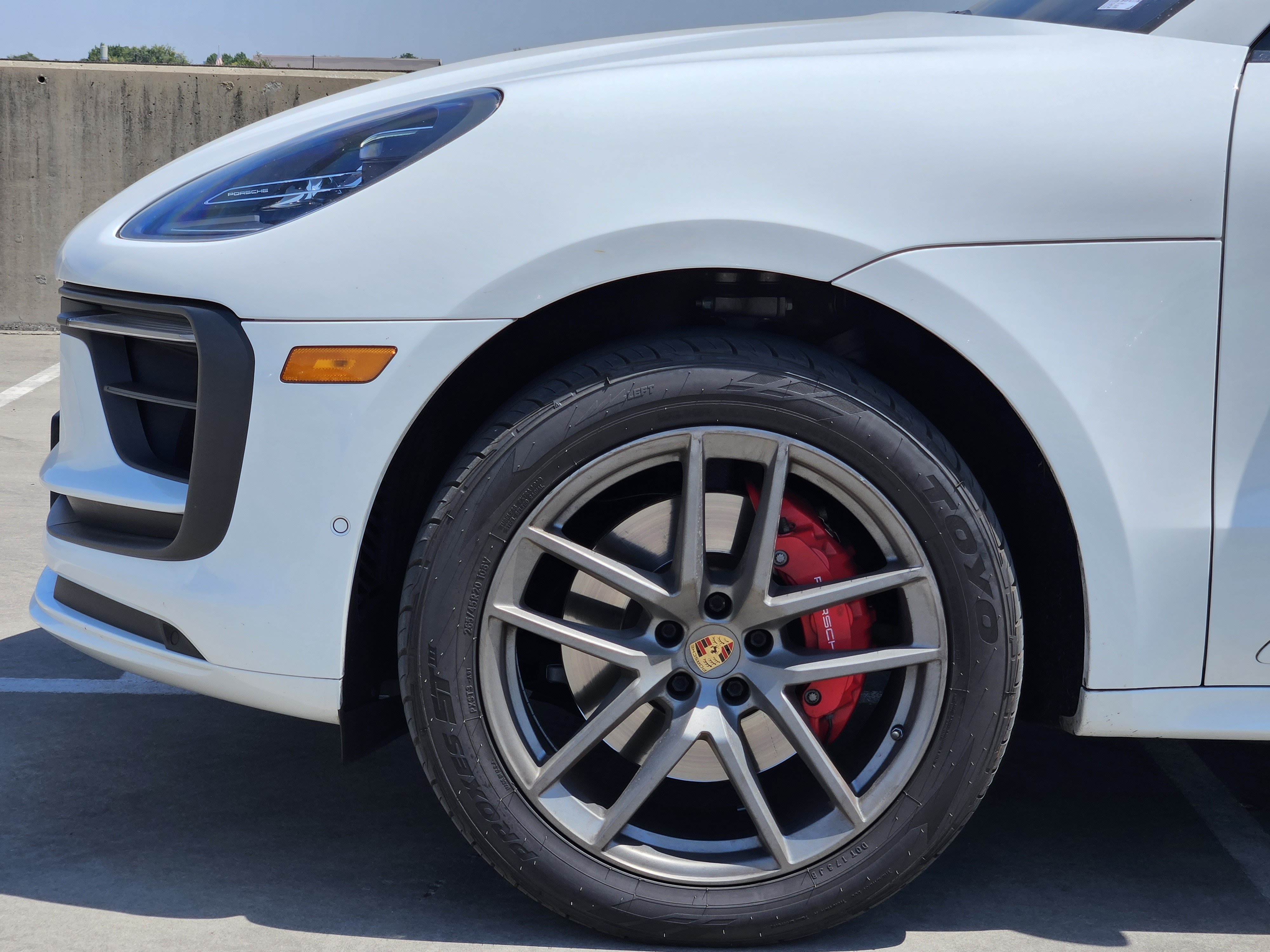 Certified 2022 Porsche Macan S w/ Premium Package Plus AWD/4WD image 13
