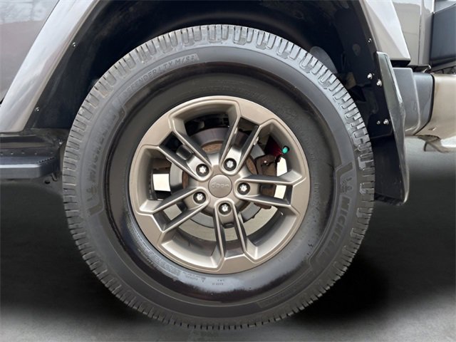 Used 2017 Jeep Wrangler Unlimited Sahara image 9