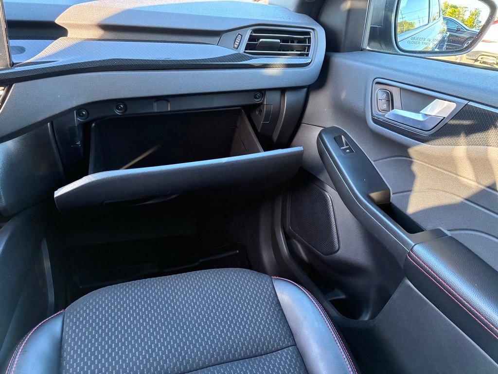 Used 2023 Ford Escape ST-Line w/ Tech Pack #1 AWD/4WD image 36