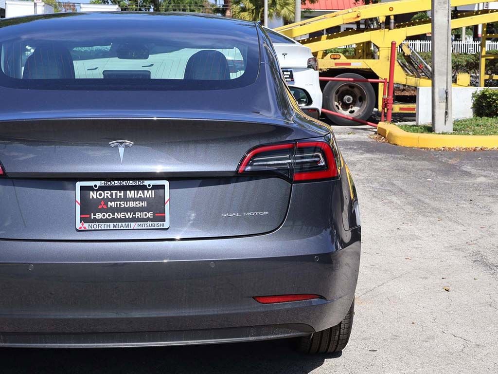 Used 2018 Tesla Model 3 Long Range AWD/4WD image 17