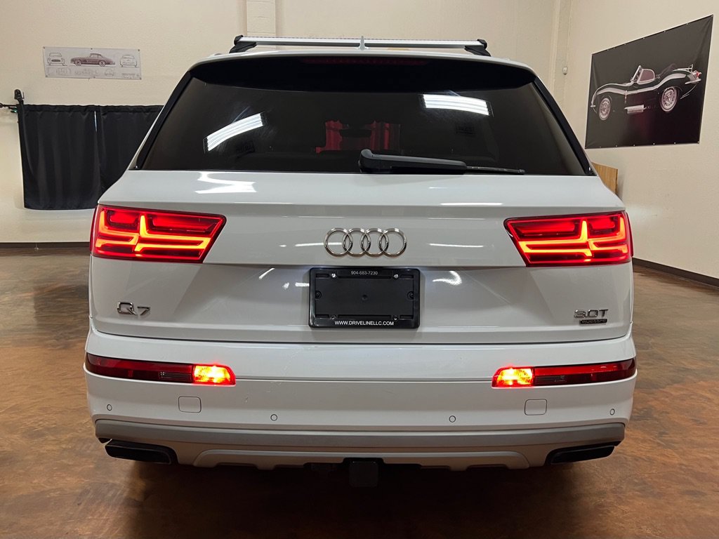 Used 2018 Audi Q7 3.0T Prestige AWD/4WD image 8