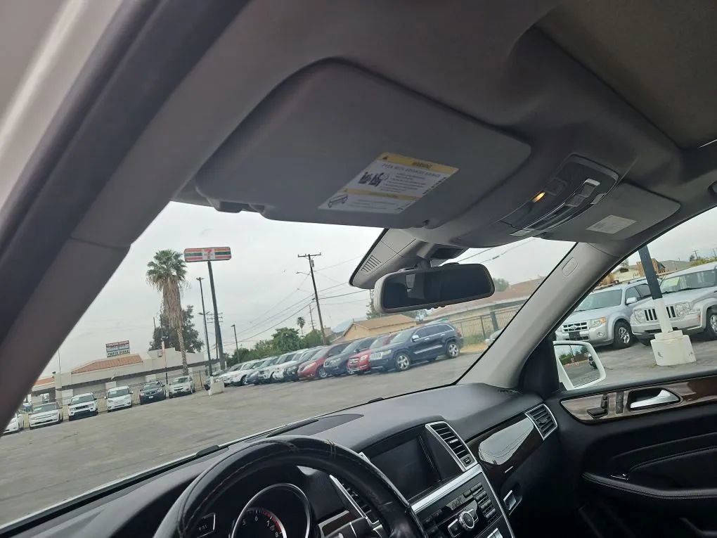 Used 2015 Mercedes-Benz ML 350 2WD w/ Premium 1 Package image 40