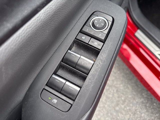 Used 2023 Toyota Prius Limited AWD/4WD image 22