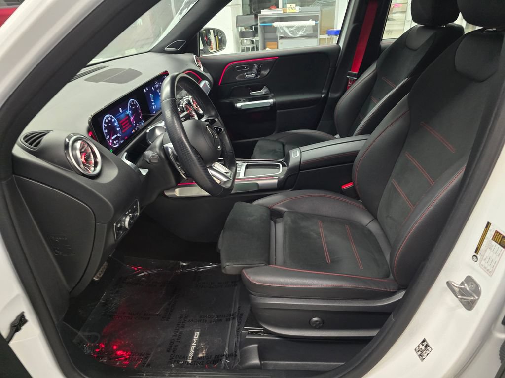 Used 2025 Mercedes-Benz GLB 35 AMG 4MATIC image 17