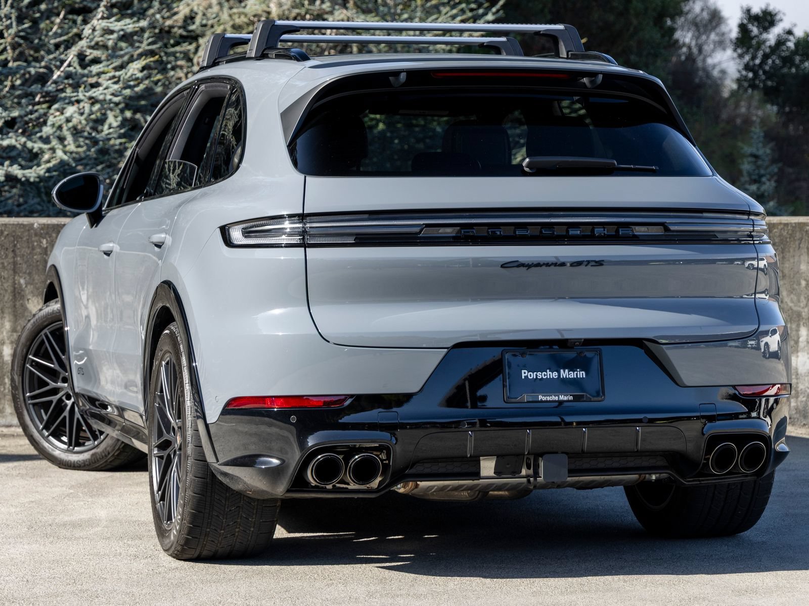 Certified 2026 Porsche Cayenne GTS AWD/4WD image 3