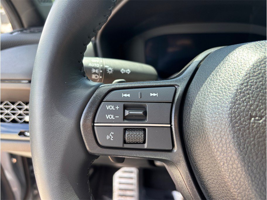 Used 2025 Honda Accord Sport image 22