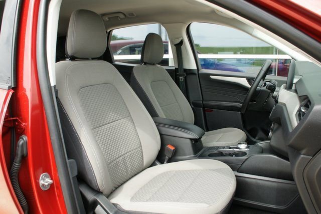 Used 2022 Ford Escape SE w/ Convenience Package image 35