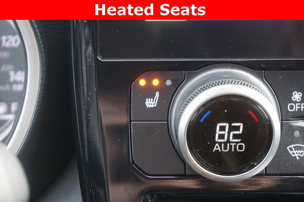 Certified 2023 Toyota Highlander XLE image 5