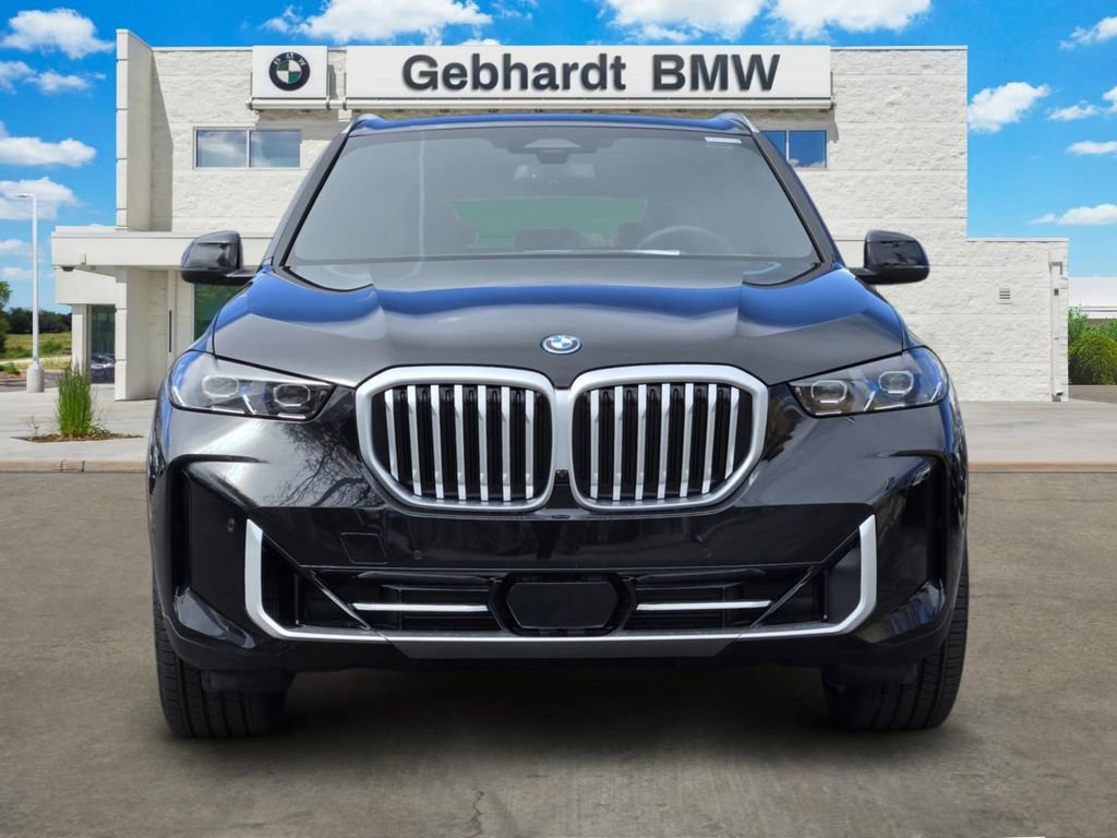 New 2026 BMW X5 xDrive50e w/ Parking Assistance Package image 2