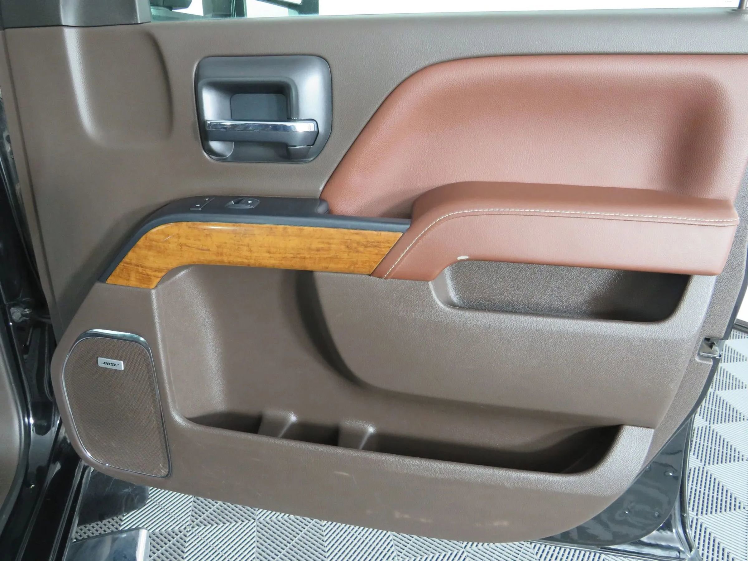 Used 2018 Chevrolet Silverado 2500 High Country image 39