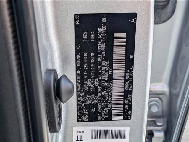 Used 2022 Toyota Highlander LE FWD image 26