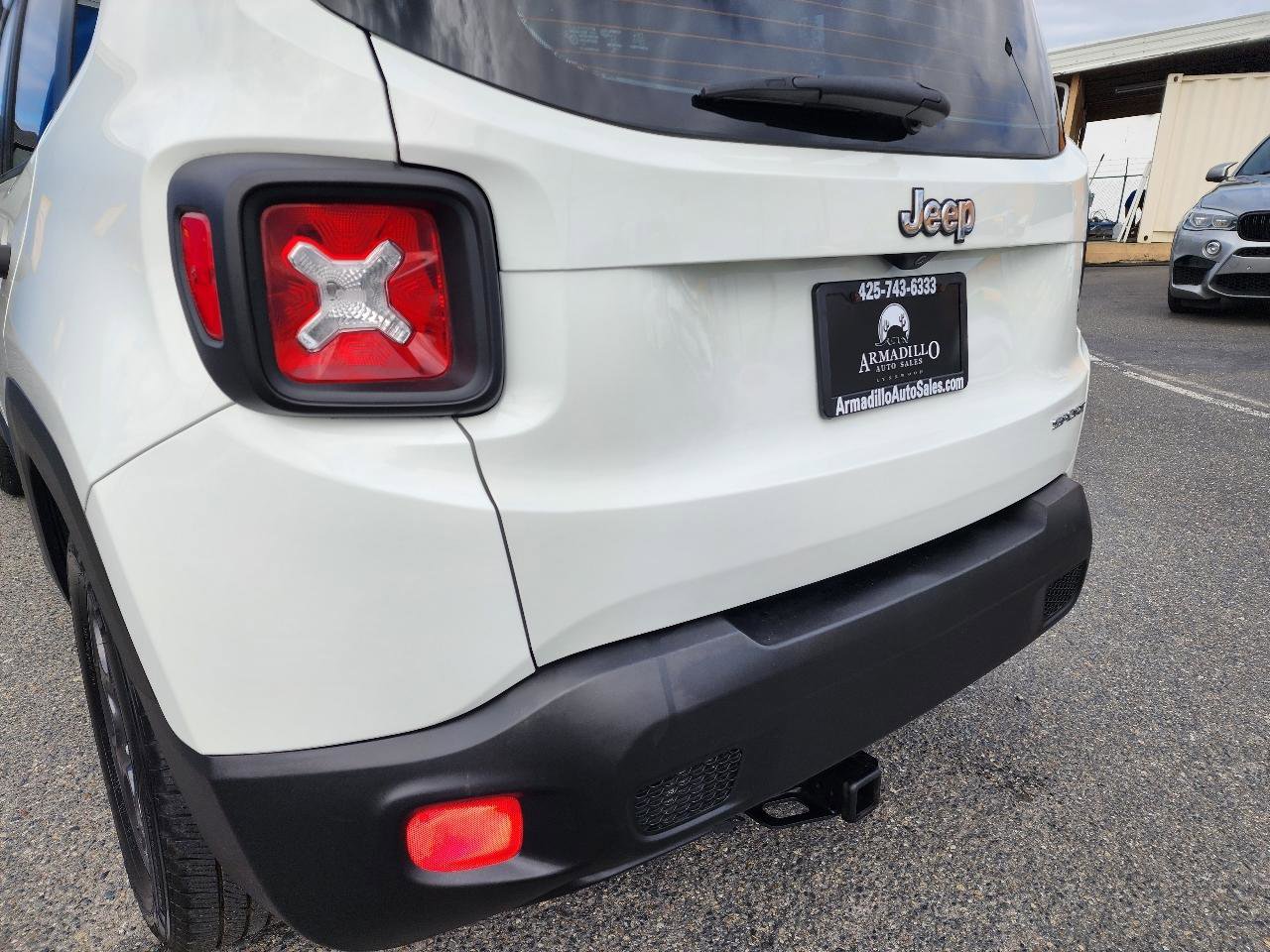 Used 2015 Jeep Renegade Sport w/ Power & Air Group FWD image 34