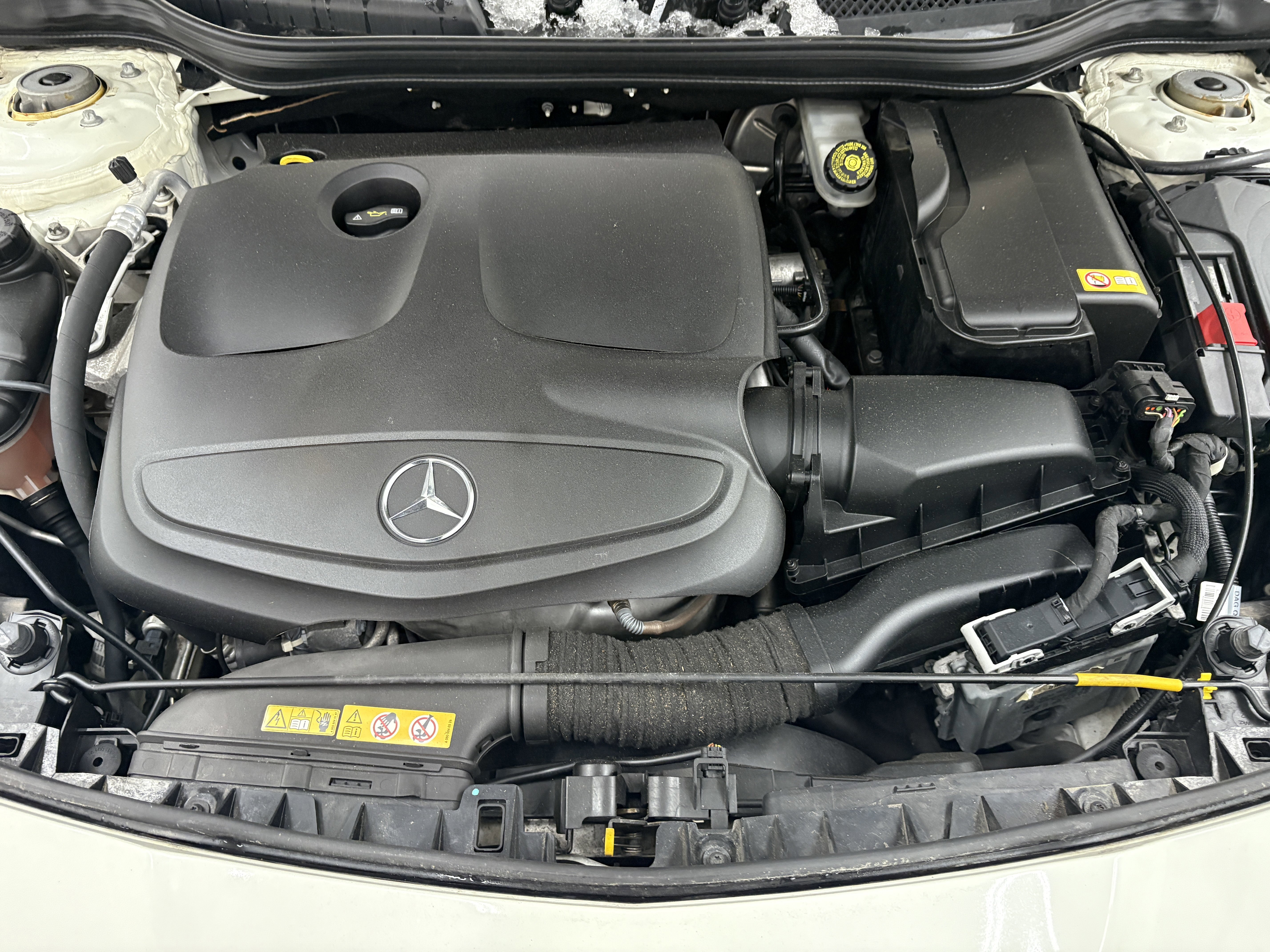 Used 2015 Mercedes-Benz CLA 250 image 16