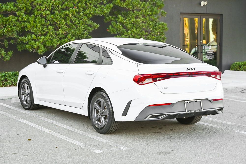 Used 2022 Kia K5 LX image 6