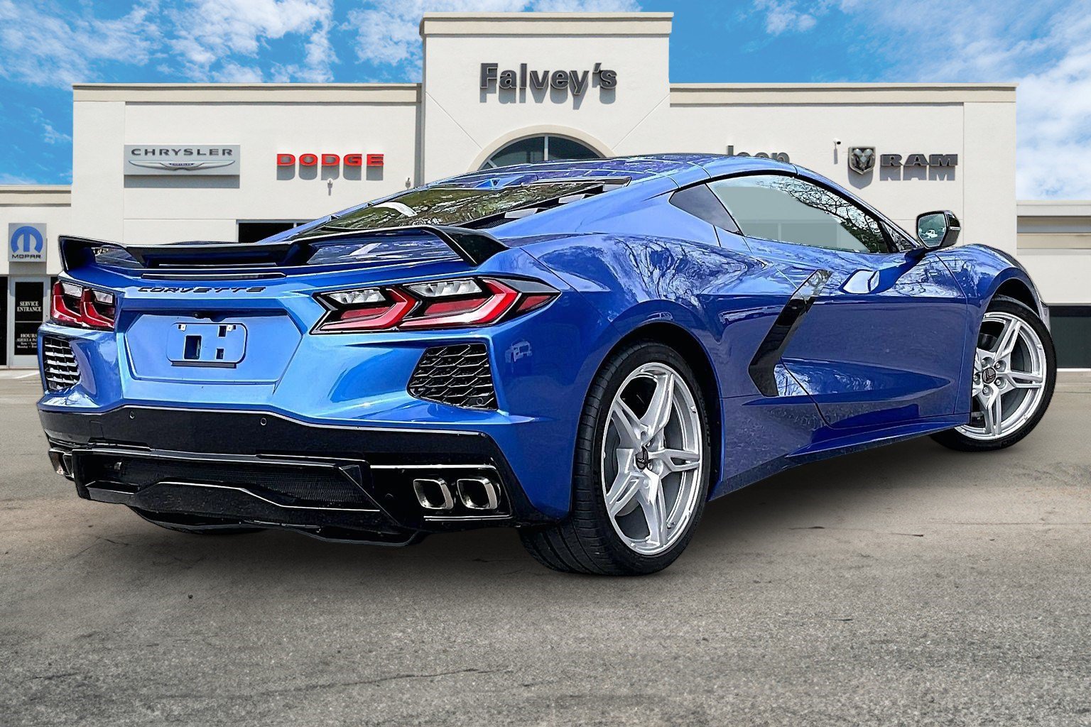 Used 2021 Chevrolet Corvette Stingray Preferred Cpe w/ Battery Protection Package RWD image 2